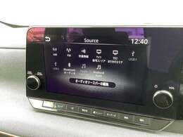 BluetoothやフルセグTV、FM・AMラジオなどオーディオ機能も充実してます。