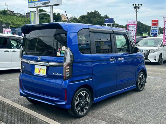 自信があるから他店舗からの陸送費は頂いておりません。　品質にこだわった関東仕入れ！低走行の高品質車だけを仕入れております。ボディの綺麗さはもちろん、東北地方特有の下廻りのサビなどもない車両をご案内！！