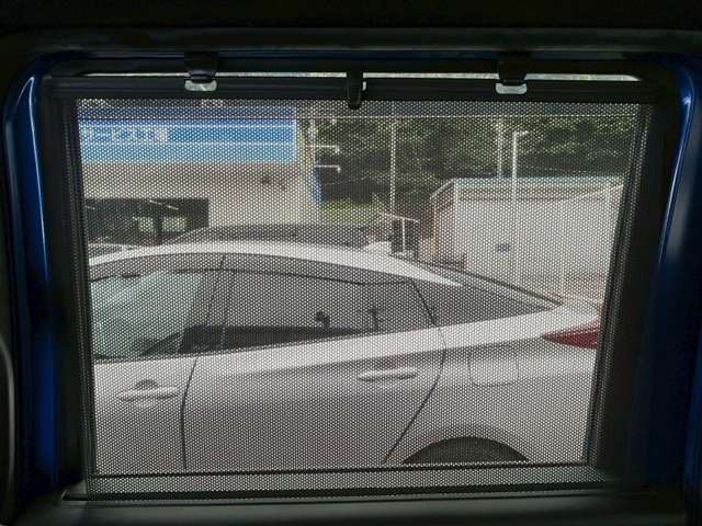 弊社ではインターネットでの遠方販売に自信があります。店頭でのご納車であれば、お車を持ち込まずに名義変更等のお手続きが出来ますので、ご近所の販売会社で購入する場合と変わらぬ諸経費にてご購入可能です♪
