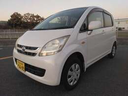 5MT！5速マニュアルミッション！パール色！禁煙車！エアコン！パワーステアリング！パワーウインドウ！キーレスエントリー！