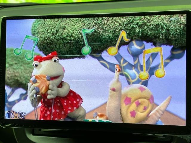 ナビ、ドラレコ、ETC、フリップダウンモニター、デジタルインナーミラーetc…後付け可能です！オプションも豊富に取り揃えておりますのでご安心ください！