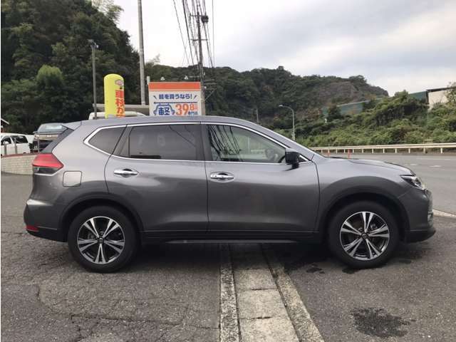 全車両、内外装とも自社専任スタッフによりクリーニング済です。見てさわって確かめてください。