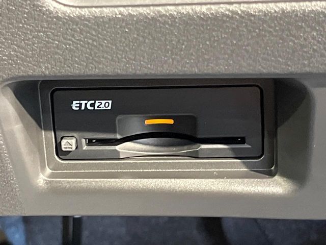 【ETC】高速道路の料金所をストレスなく通過！話題のスポットやサービスエリアに多い「スマートIC」利用時は必須のアイテムです。当店でセットアップを実施、ご納車当日からすぐにご利用いただけます！