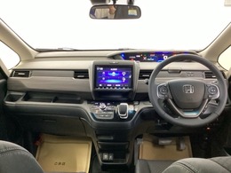 機能的な装備が充実したコックピットは、快適な空間です。