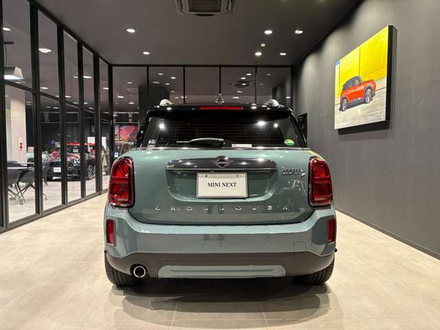 車両の詳細、ご質問につきましては、弊社スタッフまでお気軽にご連絡下さいませ。ご希望ございましたら実車の詳細動画送信も承ります。お気軽にお問合せ下さいませ。