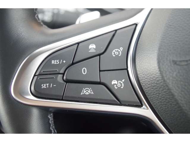 LIBERALAは、輸入車選びの新たなスタイルを提案するインポート・セレクト・ブランドです。オーナー様となる方がクルマから直接感じる感性を第一にした、最良の一台との出会いをコーディネートいたします。