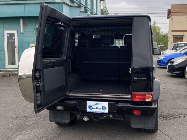 当店の保証付販売車輌にはJUグループのグランド保証が付いており納車時には必ず保証書を発行させていただいております。