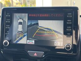 【パノラミックビューモニター】専用のカメラにより、上から見下ろしたような視点で360度クルマの周囲を確認することができます☆死角部分も確認しやすく、狭い場所での切り返しや駐車もスムーズに行えます。