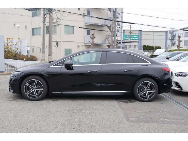 メルセデス・ベンツの定める厳しい基準をクリアしたお車のみを展示しております。現車確認ご希望の際は事前にお問い合わせください。
