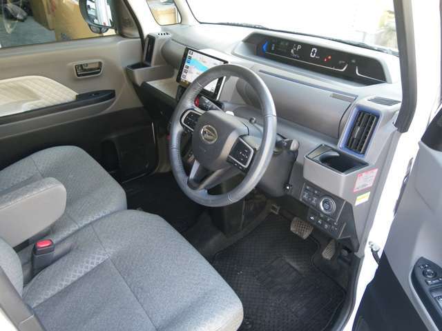 奥さま専用車にも！室内禁煙車で快適ワンオーナー車！