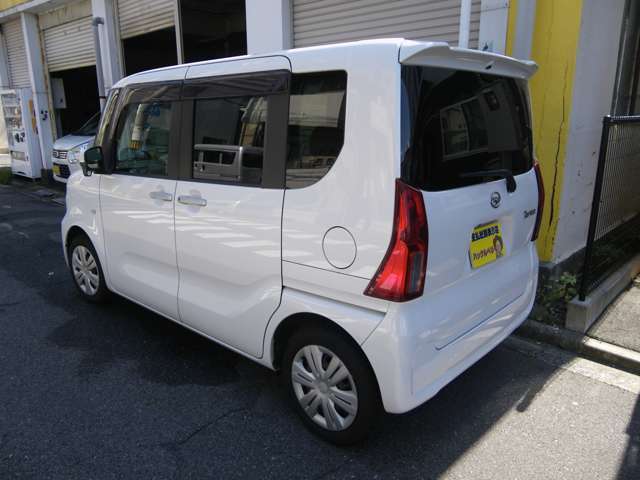 大きな傷や凹みもほとんどなく綺麗なお車！