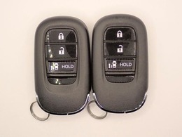 ◆三重県最大級の大型屋内中古車センター♪ヴァーサス鈴鹿店です♪オールジャンルの展示車が盛り沢山です♪在庫の無い車両のオーダーも受け付けます♪電話→059-384-5050までお問合せ下さい◆