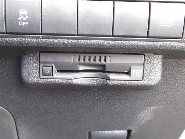 セーフティセンス・ディスプレイオーディオ・CarPlay・フルセグ・バックカメラ・Bluetooth・ETC・USB・オートハイビーム・ACC・BSM・コーナーセンサー・ハーフレザーシート・フロアマット