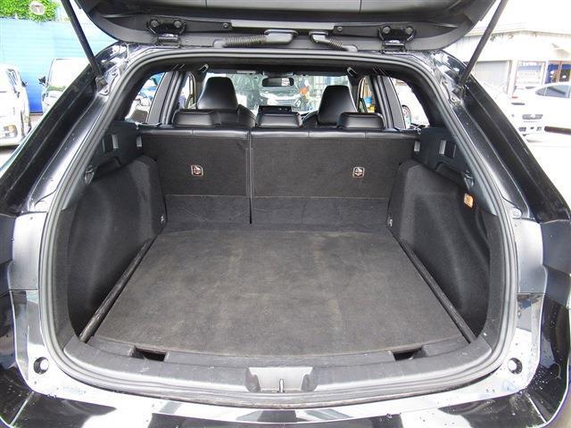 セーフティセンス・ディスプレイオーディオ・CarPlay・フルセグ・バックカメラ・Bluetooth・ETC・USB・オートハイビーム・ACC・BSM・コーナーセンサー・ハーフレザーシート・フロアマット