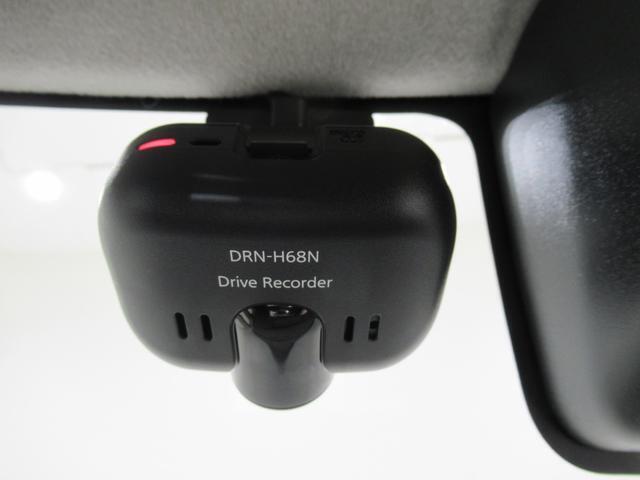 ダイハツ認定中古車は、「車両状態証明書」「約60項目の徹底点検・整備」「内装の徹底清掃と洗浄」「1年間無償保証（車両本体価格30万円以下の車両は3ヶ月または3000kmの保証）」が全車に付いています。