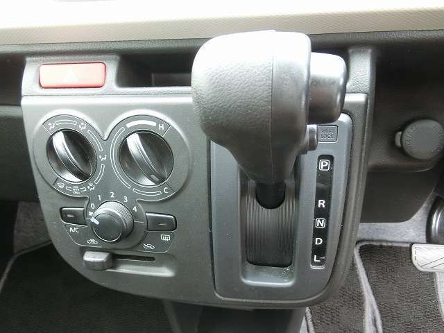 足元広々インパネオートマ