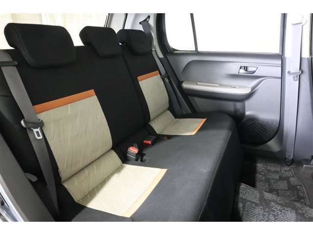 コンパクトサイズながら、ゆとりある室内空間なので快適ドライブが楽しめます☆