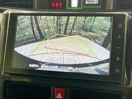 【バックカメラ】駐車時に後方がリアルタイム映像で確認できます。大型商業施設や立体駐車場での駐車時や、夜間のバック時に大活躍！運転スキルに関わらず、今や必須となった装備のひとつです！