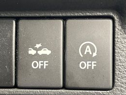 【スマートブレーキサポート】走行中に前方の車両等を認識し、衝突しそうな時は警報とブレーキで衝突回避と被害軽減をアシスト。より安全にドライブをお楽しみいただけます。