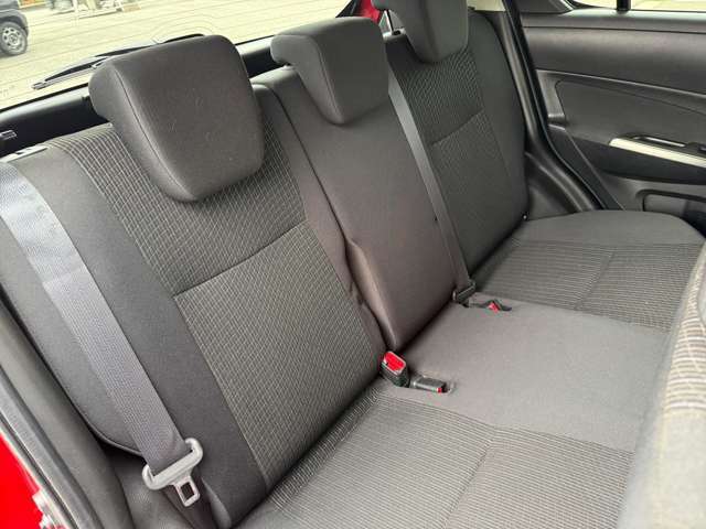 シートも大きな汚れやダメージはございません。納車前に改めてクリーニングも可能となっております。
