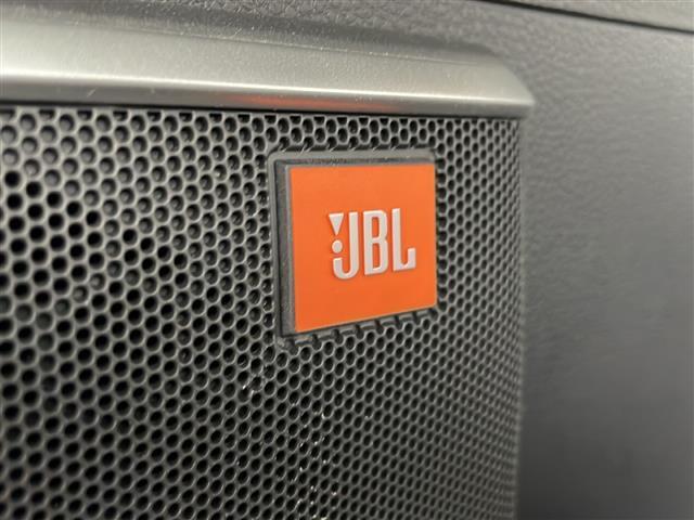 【JBL（プレミアムサウンド）】トヨタでお出かけの際には、ぜひ素敵な音楽体験を！ありふれた一日にも特別な体験を！ドライブの時間を上質な音楽でお楽しみいただけるサウンドシステムが搭載されています♪