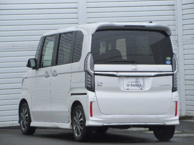 HONDA認定中古車ディーラー『U-select御殿場店』です。新車から1オーナー車、コンデションの良い車両を取り揃えております。車両状態証明書付きです。