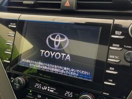 【メーカー純正ナビ】インテリアに溶け込むスタイリッシュな「専用設計」メーカーナビを装備♪視認性や操作性など基本性能にも優れ、より上質なカーライフをお楽しみいただけます。