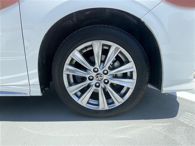 安心の全車保証付き！（※部分保証、国産車は納車後3ヶ月、輸入車は納車後1ヶ月の保証期間となります）。その他長期保証(有償)もご用意しております！※長期保証を付帯できる車両には条件がございます。