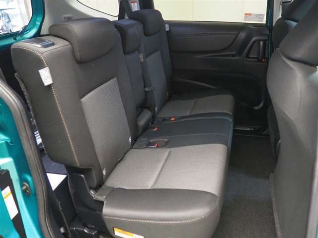 後席の様子です。