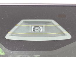 【スズキ　セーフティサポート】走行中に前方の車両等を認識し、衝突しそうな時は警報とブレーキで衝突回避と被害軽減をアシスト。より安全にドライブをお楽しみいただけます。