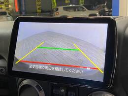 「フルカラーバックモニター」を装備で駐車が苦手な方でも安心です。