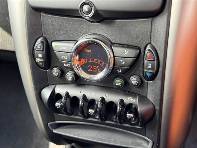 全車第三者機関鑑定済み★それでも伝わりづらい匂いや雰囲気等、是非お問い合わせいただけると幸いです★安心してお車選びをお楽しみください★LINE＆ビデオ通話も対応★