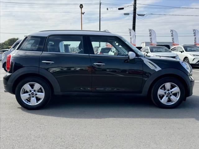 各種オートローンの取り扱いも行っております。（セディナ・ジャックス・オリコetc)審査は簡単、免許書さえあれば所得証明など不要で即審査させて頂きます★