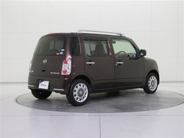 全国トヨタディーラーの中でも数少ない、トヨタ認定検査員が1台ずつ内外装をチェック。