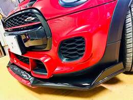 ☆★☆当社にてセンターREDカラーのフロントリップを装着！！ノーマル車高に取付しておりますので低すぎず普段使いもOK！！☆★☆