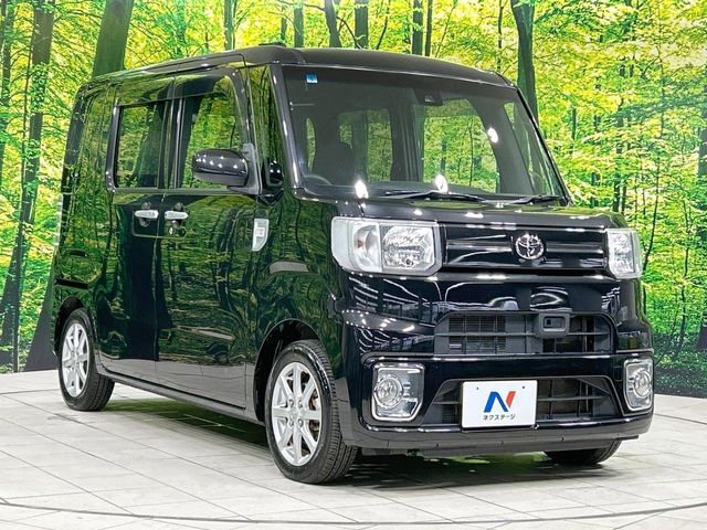 大好評のボディコーティング「弾スプラッシュコート」もご納車までに施工可能。通常のガラスコートと異なる、耐久年数6年の無機質ガラスコーティングが、ボディをキレイな状態に保ってくれます。