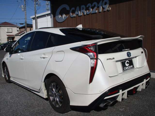お客様からの買取・下取車をダイレクトに販売させて頂いている為、無駄な経費がかからない分安価でのご提供が可能となっております。お見逃し無く！