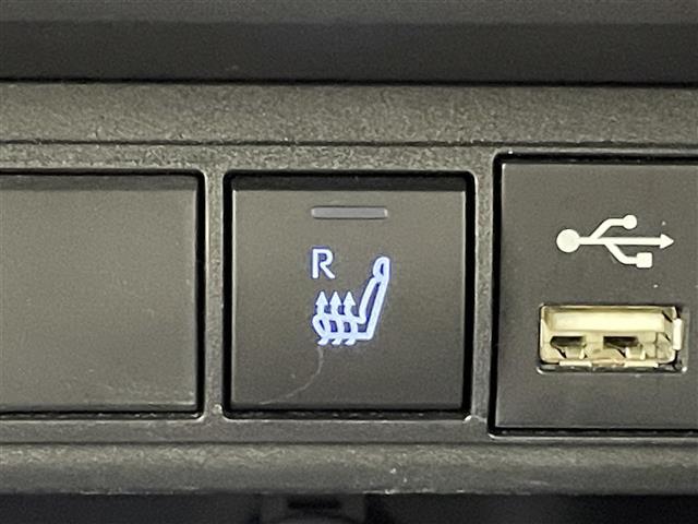 【運転席操作部】快適なドライブを楽しむための機能が装備されています！運転席から触れるので、使いやすいです！除菌プランいれていただくと、さらに清潔で安心していただけます！