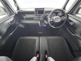 【インパネ全体】全方位で視界が広く、高い目線で運転もしやすいです！