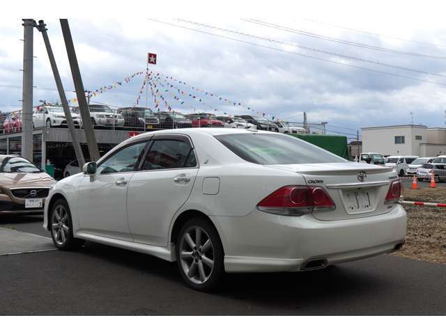 こんにちは、北日本自動車共販です！この度は数ある中古車販売店から当店のお車をご覧いただき、誠にありがとうございます。