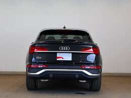 Audi Q5 Sportback 40 TDI quattro S line/プライバシーガラス/マトリクスLEDヘッドライト/アルミホイール5ツインスポークスターデザイン8J x 19