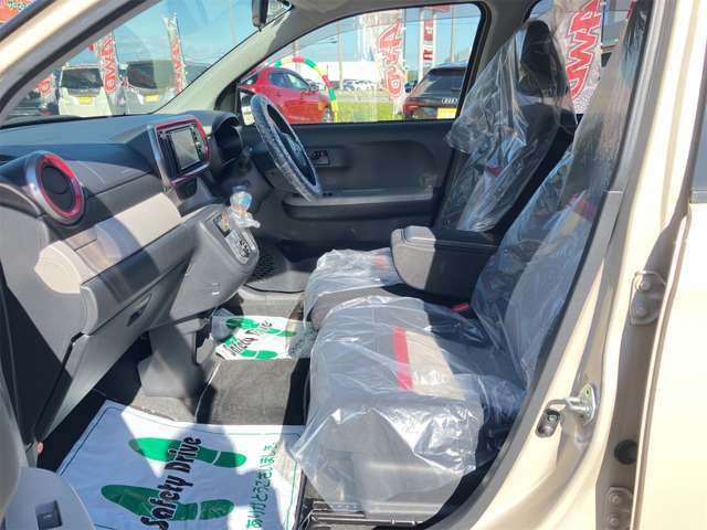 ☆お気に入りの1台がきっと見つかると思います。万が一店頭にご希望の車種が無い場合もご安心下さい！当社、好評のバックオーダーシステムで責任を持って迅速にお探し致します☆