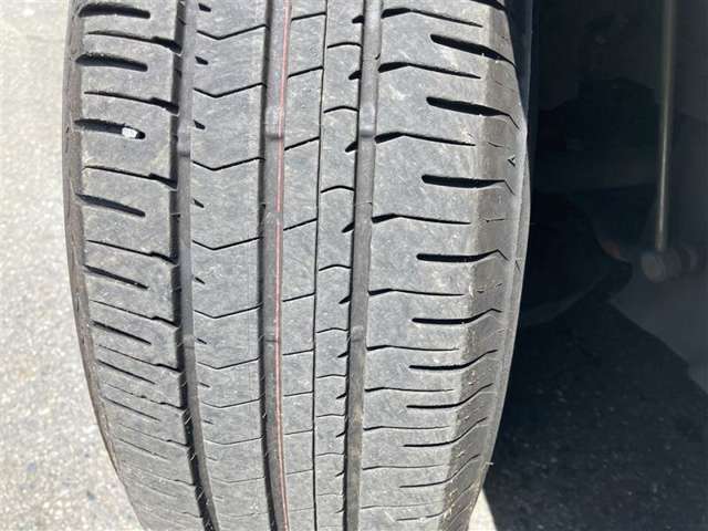 タイヤの状態は現車の確認をお願い致します！