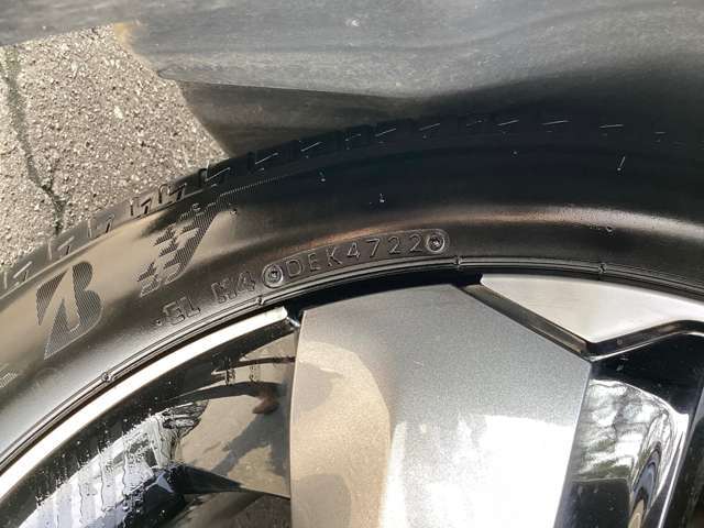 ↑本体価格下の「価格見直し情報メールを受け取る」という所をクリックして下さい！車両価格が安くなった際にメールでお知らせ致します！いち早くお客様に情報をお届けしますので、お手数ですがご登録お願いします！