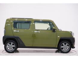 県内13店舗にて常時500台以上ダイハツ車を展示中です。見て、触って、納得のいく一台をぜひ見つけてください。