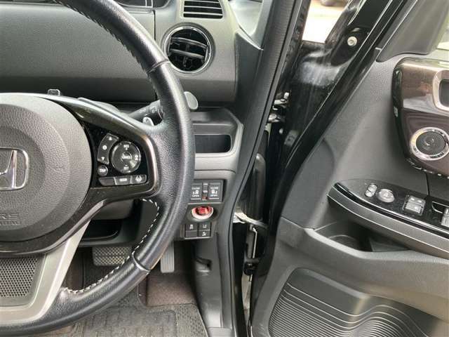 運転席の様子です。