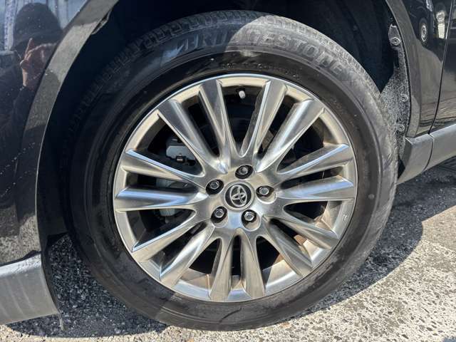 当社の展示車に走行距離や修復歴の虚偽は一切ありません◆距離が正確か確認する走行検索システムと厳正な基準を持つ第三者機関のAIS検査を全ての展示車で行い、基準クリアの厳選中古車のみをご提供しております◆