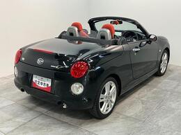 お客様にぴったりなおクルマをお選びいただけますように様々な展示車をご用意致しております！ダイハツの軽自動車だけではなく、他メーカー車やコンパクトカー・ミニバンなども数多く取り揃えております！