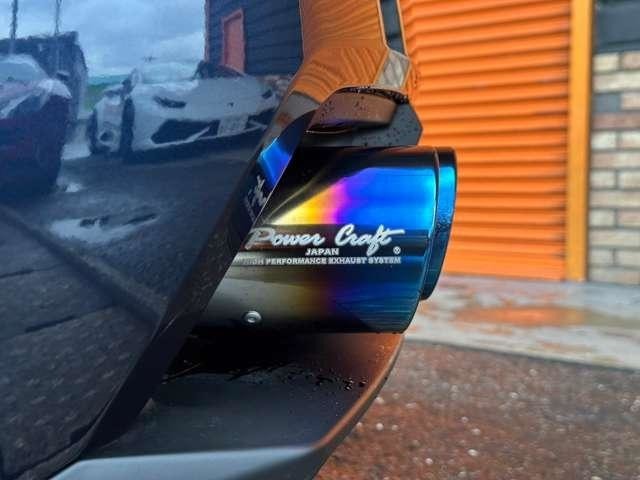 パワークラフト可変マフラー付！可変バルブ切替リモコン付！ランボルギーニ自然吸気エンジンV10サウンドがたまりません！