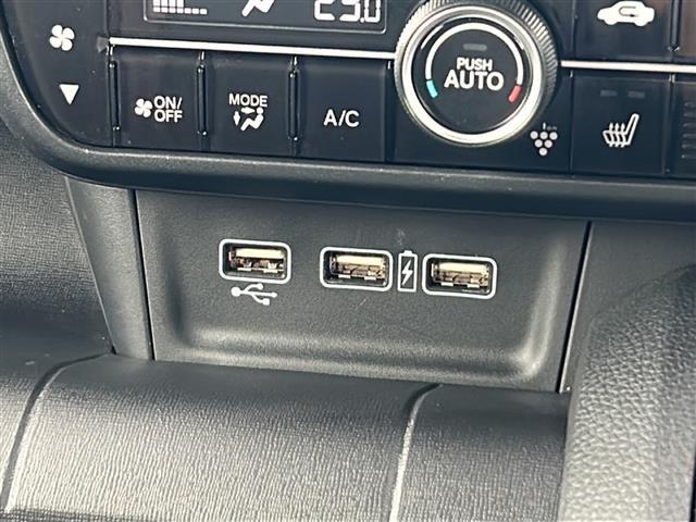 店舗にて現車の確認もいただけますので、お電話で在庫のご確認の上、是非ガリバー黒部店までご来店くださいませ！！！